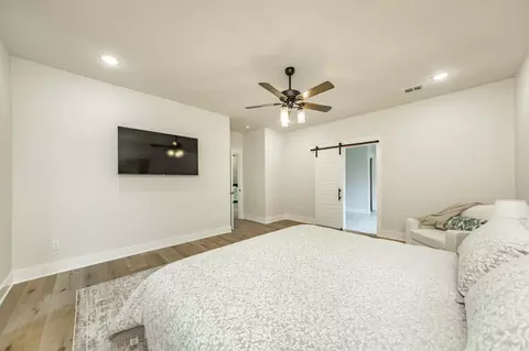 Bedroom - 79 Hawks Cir, Edgemont, AR 72044 photo 2 of 6