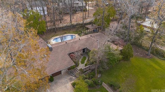 12 Club Mnr, Maumelle, AR 72113