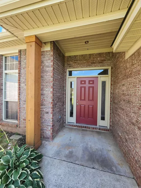 Entry Way - 2501 Durango Dr, Benton, AR 72019 photo 1 of 1