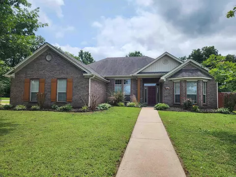 2501 Durango Dr, Benton, AR 72019