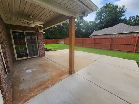 Exterior - 2501 Durango Dr, Benton, AR 72019 photo 5 of 11
