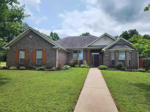2501 Durango Dr, Benton, AR 72019