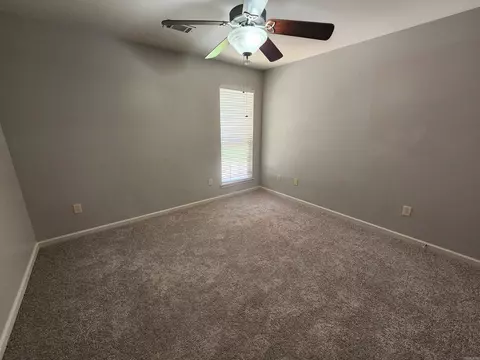 Bedroom - 2501 Durango Dr, Benton, AR 72019 photo 6 of 7
