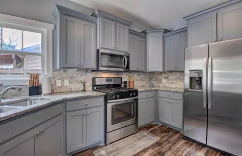 Kitchen - 2917 Gillis Dr, Benton, AR 72015 photo 3 of 6