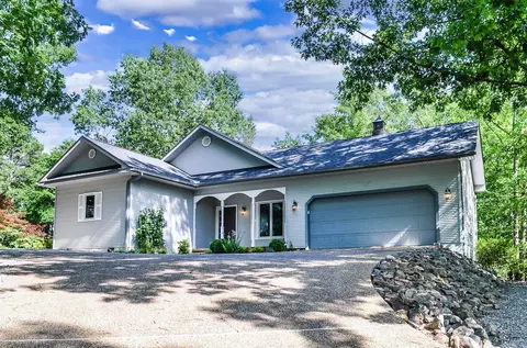 2 Guindola Cir, Hot Springs Village, AR 71909