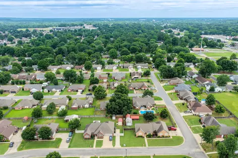 View/Area - 207 Crain Dr, Searcy, AR 72143 photo 4 of 4