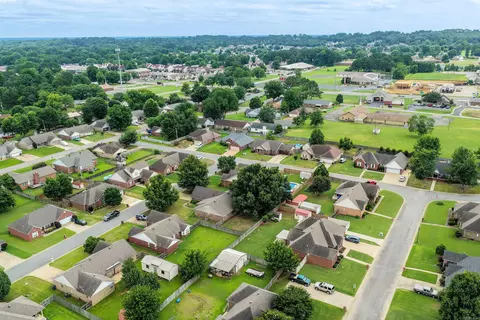 View/Area - 207 Crain Dr, Searcy, AR 72143 photo 3 of 4