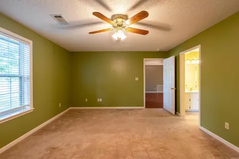 Bedroom - 207 Crain Dr, Searcy, AR 72143 photo 1 of 8