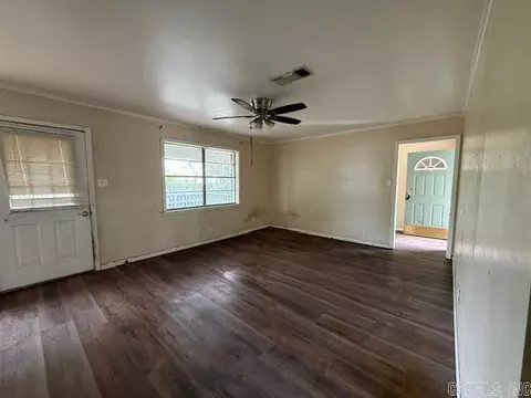 Living - 504 Fullerton St, Warren, AR 71671 photo 2 of 2