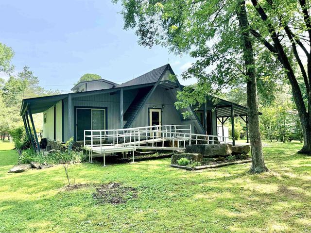 249 Salt Cave Dr, Greers Ferry, AR 72067