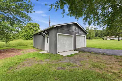 Exterior - 4268 Highway 330, Clinton, AR 72031 photo 5 of 9