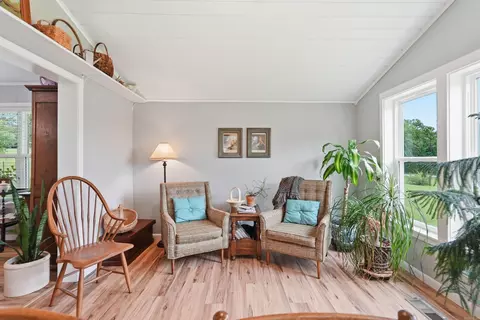 Living - 4268 Highway 330, Clinton, AR 72031 photo 3 of 3