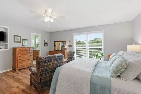 Bedroom - 4268 Highway 330, Clinton, AR 72031 photo 1 of 7