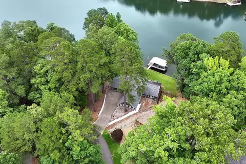 7 Llana Ln, Hot Springs Village, AR 71909