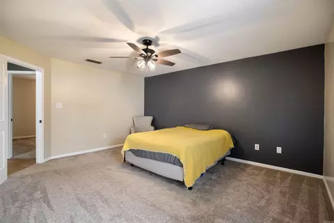 Bedroom - 13298 Dixie Ln, Trumann, AR 72472 photo 2 of 4