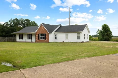 Exterior - 13298 Dixie Ln, Trumann, AR 72472 photo 2 of 9