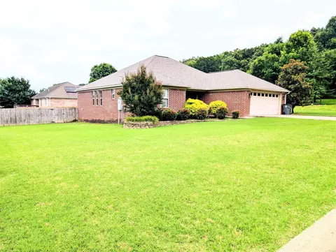50 Rebecca Ln, Searcy, AR 72143