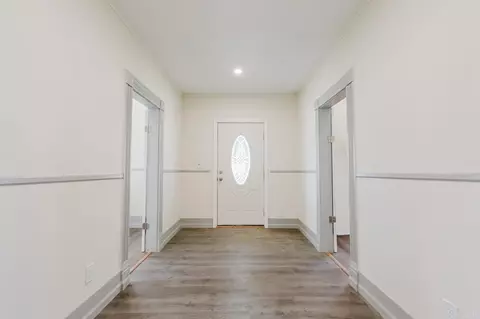 Entry Way - 628 E 2nd St, Stuttgart, AR 72160 photo 2 of 2
