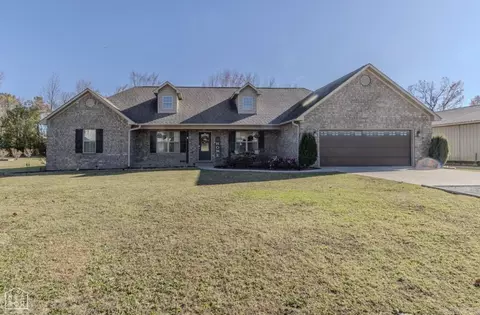 83 County Road 7629, Jonesboro, AR 72401