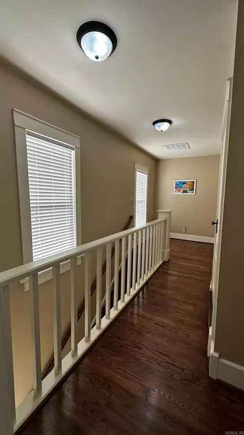 Entry Way - 312 W Pine St, Warren, AR 71671 photo 3 of 3
