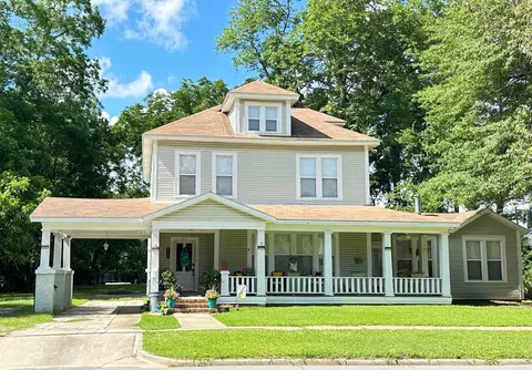 312 W Pine St, Warren, AR 71671