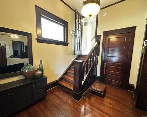 Entry Way - 312 W Pine St, Warren, AR 71671 photo 1 of 3