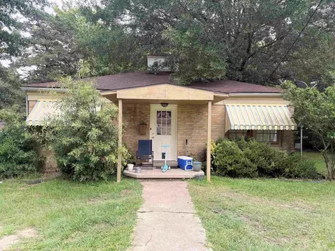 509 S Main St, Monticello, AR 71655
