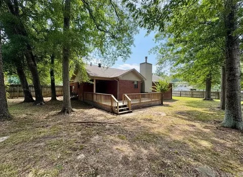 Exterior - 44 Bent Tree Dr, Cabot, AR 72023 photo 4 of 5