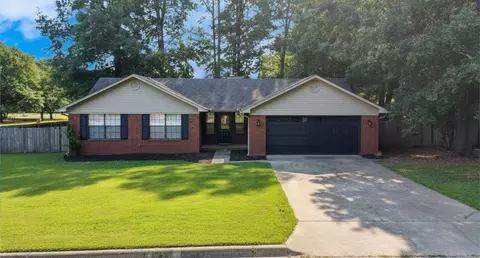 Exterior - 44 Bent Tree Dr, Cabot, AR 72023 photo 1 of 5