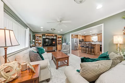 Living - 204 Isbell St, Horatio, AR 71842 photo 3 of 6