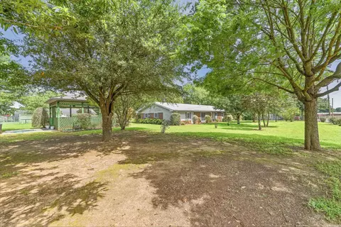 Exterior - 204 Isbell St, Horatio, AR 71842 photo 16 of 16