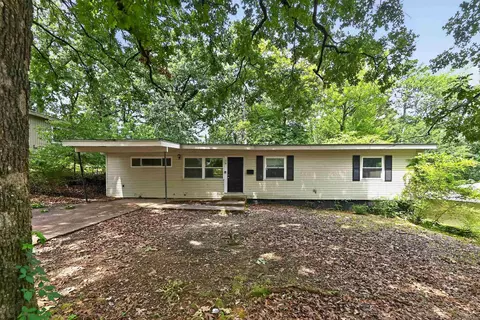 18 Windsor Dr, Little Rock, AR 72209