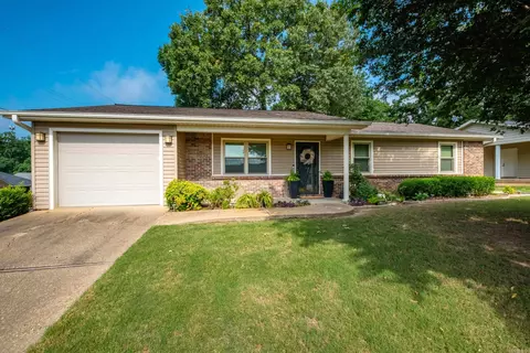 520 Trumpler St, Little Rock, AR 72211