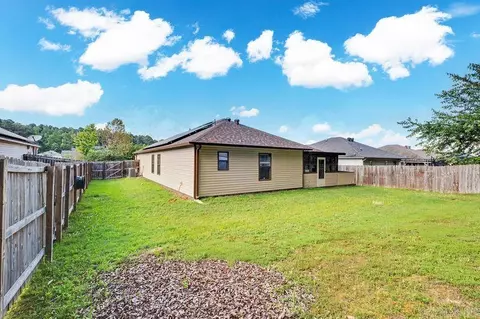 Exterior - 1306 Crossing Loop, Bryant, AR 72022 photo 4 of 7