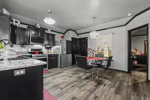 Kitchen - 1306 Crossing Loop, Bryant, AR 72022 photo 3 of 3