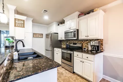 Kitchen - 22 Mulberry Loop, Ward, AR 72176 photo 1 of 2