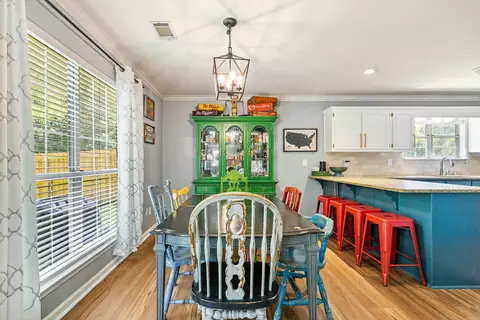 Dining - 1015 Lyledale Rd, Benton, AR 72019 photo 2 of 3