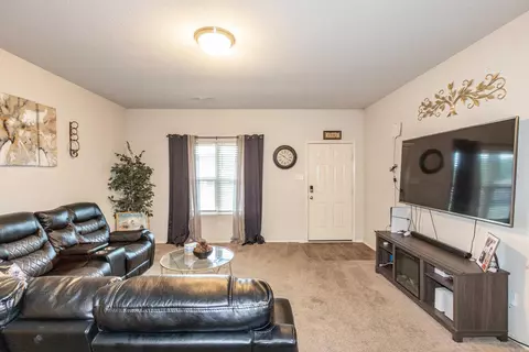 Living - 6081 Saddle Hill Dr, Alexander, AR 72002 photo 4 of 4