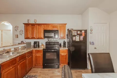 Kitchen - 6081 Saddle Hill Dr, Alexander, AR 72002 photo 1 of 1