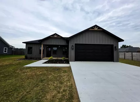 410 Olivia Dr, Newport, AR 72112
