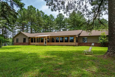 Exterior - 290 Mountain View St, Bismarck, AR 71929 photo 1 of 15
