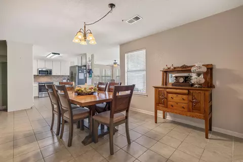 Dining - 290 Mountain View St, Bismarck, AR 71929 photo 2 of 2