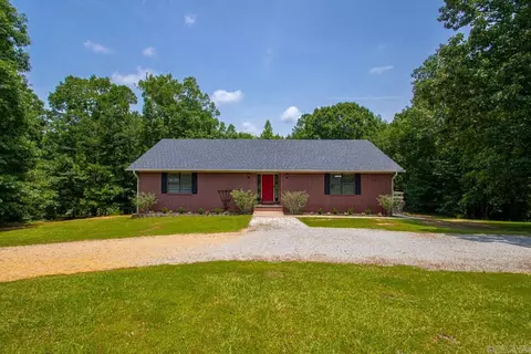 6618 Foxrun East End Dr, Mabelvale, AR 72103