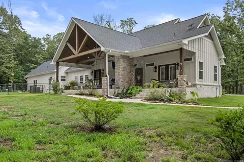 Exterior - 219 Morris School Rd, Searcy, AR 72143 photo 4 of 9