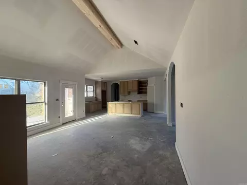 Living - 10 Crescent Cv, Ward, AR 72176 photo 5 of 5