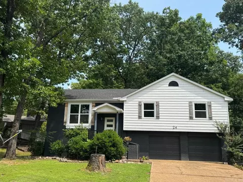 24 Wyandotte Dr, Cherokee Village, AR 72529