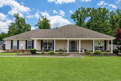 122 W Little Ln, White Hall, AR 71602