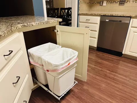 Kitchen - 106 Martha Jean Ln, Beebe, AR 72012 photo 5 of 7