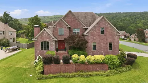 106 Challain Dr, Little Rock, AR 72223