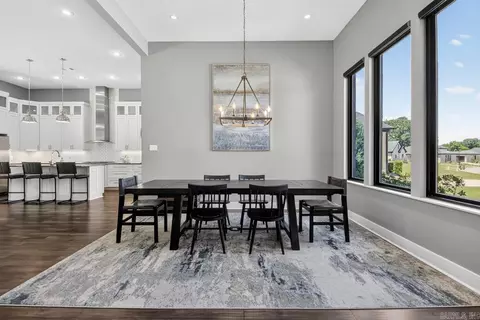 Dining - 6736 Hilo Ave, Benton, AR 72019 photo 1 of 2
